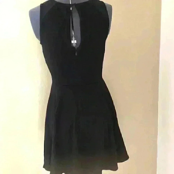 Guess marciano Evening sleeveless short dress small - Picture 3 of 5